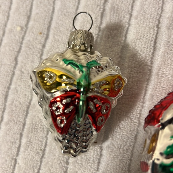 Three vintage ornaments - Picture 2 of 4